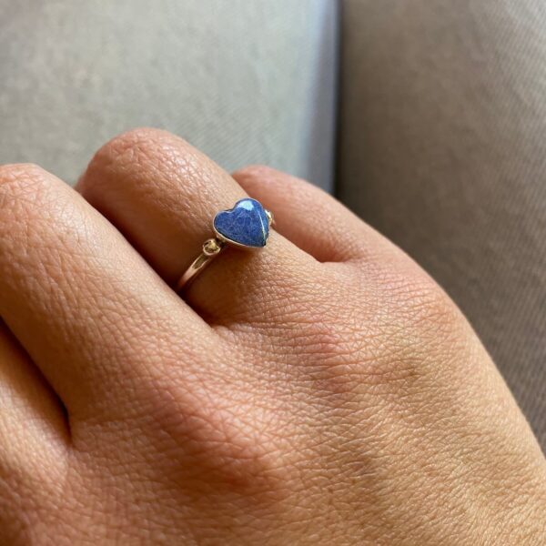 Anillo UNA Corazonada Lapislázuli